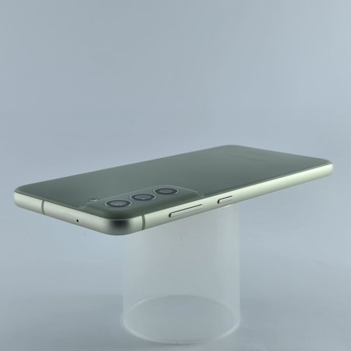 Смартфон Samsung Galaxy S21 FE 5G 128 GB Olive USED **