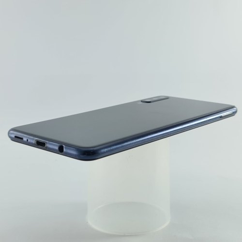 Смартфон Samsung Galaxy A7 2018 64 GB Black USED **