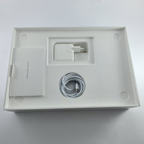 Ноутбук 13-inch MacBook Air: 1.1GHz dual-core 10th-generation Intel Core i3 processor, 256GB - Space Grey, Model A2179 USED ** (MWTJ2)