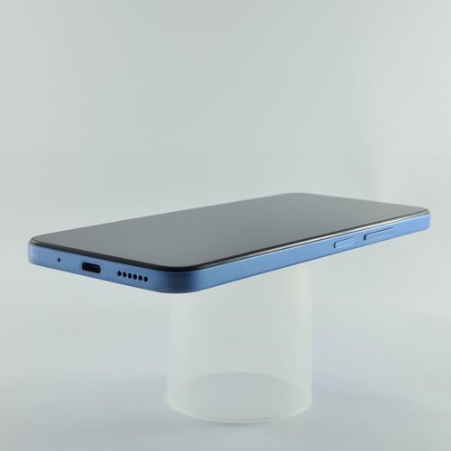Смартфон Xiaomi Redmi 12 128 GB Sky Blue USED **