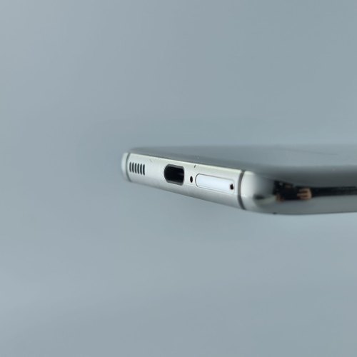 Смартфон Samsung Galaxy S21 256 GB Phantom White USED **