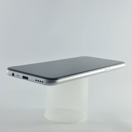 Смартфон realme 6i 4/128Gb White USED **