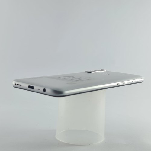 Смартфон realme 6i 4/128Gb White USED **
