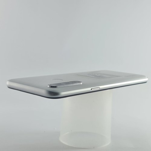 Смартфон realme 6i 4/128Gb White USED **