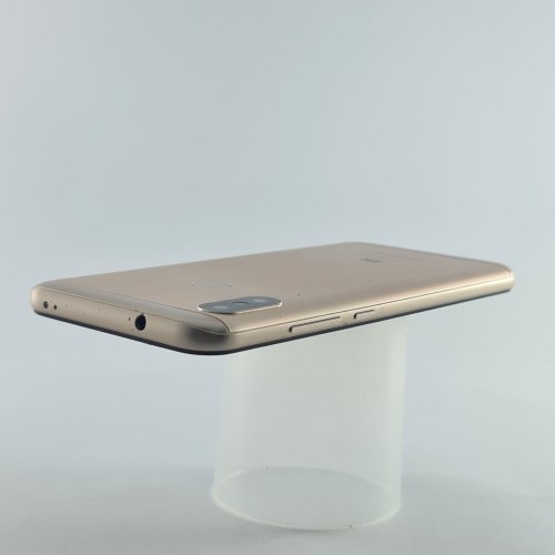 Смартфон Xiaomi Mi A2 lite 64 GB Gold USED **