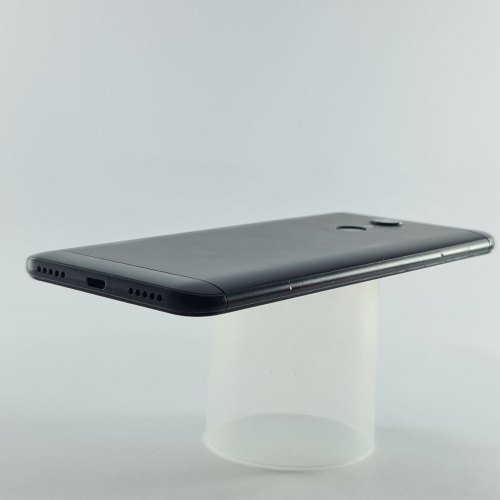 Смартфон Xiaomi Redmi 5 Plus 3/32Gb Black USED **