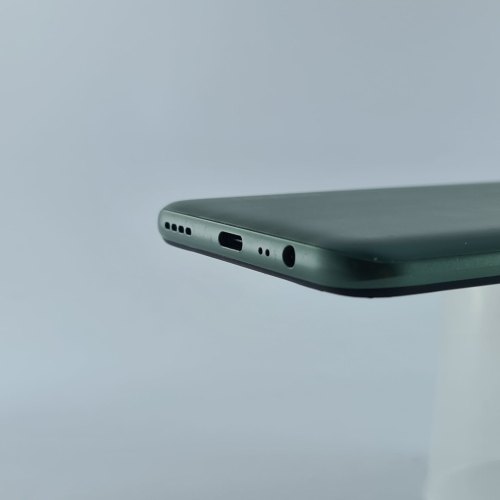 Смартфон realme 6i 4/128Gb Green USED **