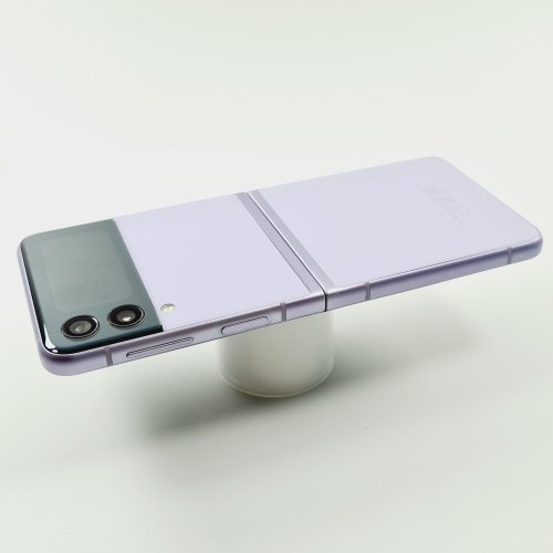 Смартфон Samsung Galaxy Z Flip3 256 GB Lavender Purple USED **