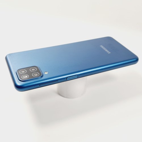 Смартфон Samsung Galaxy A12 32 GB Blue USED **
