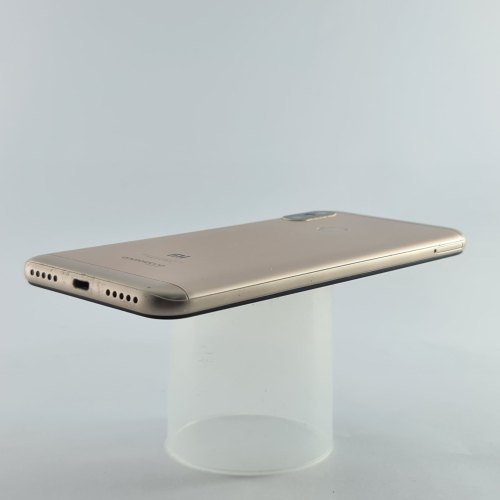 Смартфон Xiaomi Mi A2 lite 4/64Gb Gold USED **
