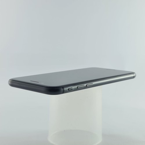 Смартфон Apple iPhone 8 64 GB Space Gray USED **