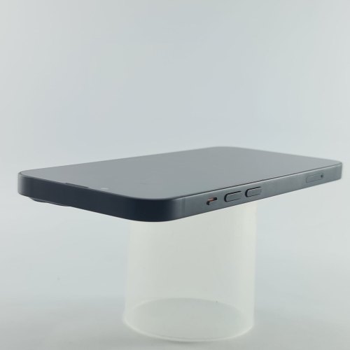 Смартфон Apple iPhone 13 256 GB Midnight USED **