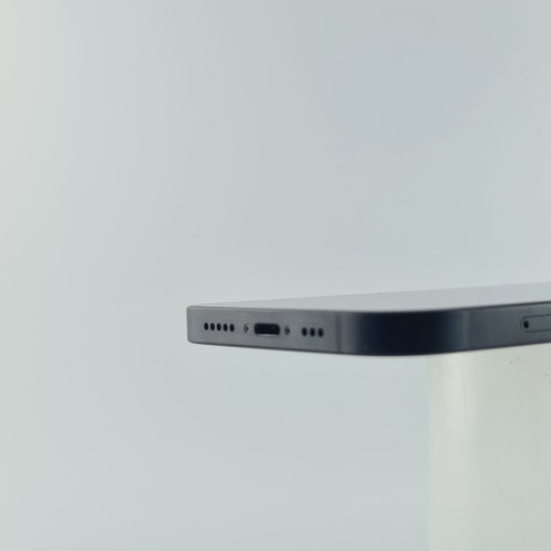 Смартфон Apple iPhone 13 128 GB Midnight USED **