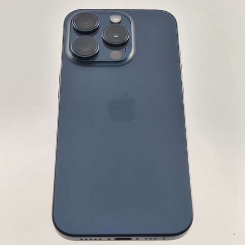 Смартфон Apple iPhone 15 Pro 256 GB Blue Titanium USED **