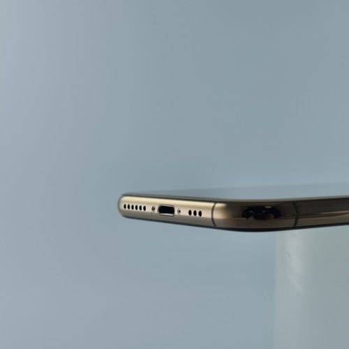 Смартфон Apple iPhone Xs 64 GB Gold USED **