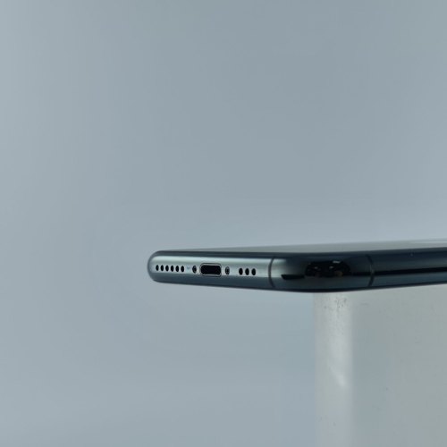 Смартфон Apple iPhone 11 Pro 64 GB Midnight Green USED **