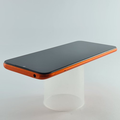 Смартфон Xiaomi Redmi 9C 32 GB Sunrise Orange USED **