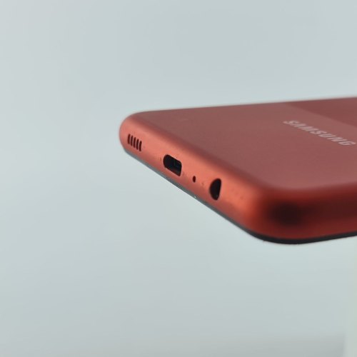 Смартфон Samsung Galaxy A12 32 GB Red USED **