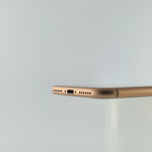 Смартфон Apple iPhone 8 64 GB Gold USED **