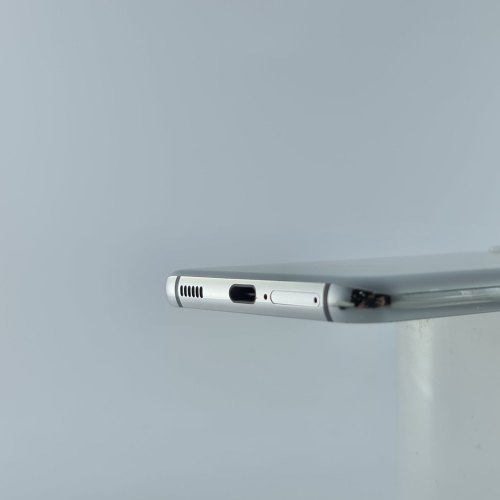 Смартфон Samsung Galaxy S21 (G991B) 256Gb Phantom White (SM-G991BZWGSEK) USED **