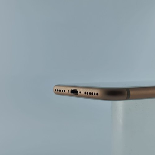 Смартфон APPLE iPhone 8 64GB Gold USED **