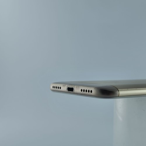 Смартфон Xiaomi Redmi 5 Plus 32 GB Gold USED **