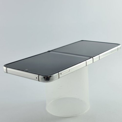 Смартфон Samsung Galaxy Z Flip 5 256 GB Beige USED **