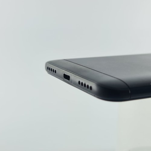 Смартфон Xiaomi Redmi 5 Plus 3/32Gb Black USED **