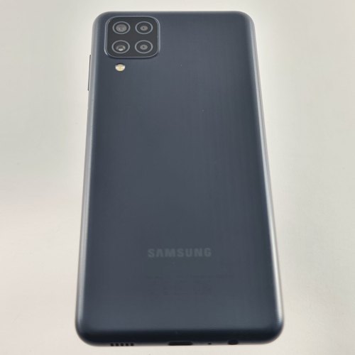 Смартфон Samsung Galaxy M12 64 GB Black USED **