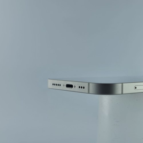 Смартфон Apple iPhone 12 128 GB White USED **