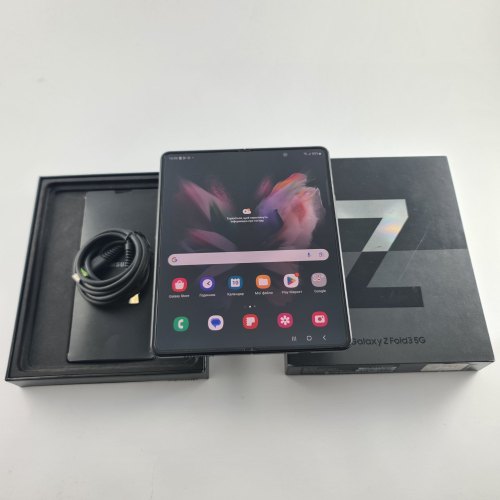 Смартфон Samsung Galaxy Z Fold 3 256 GB Phantom Black USED **