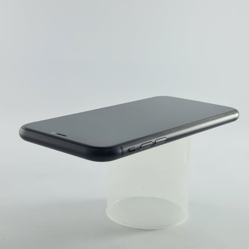 Смартфон Apple iPhone 11 64 GB Black USED **