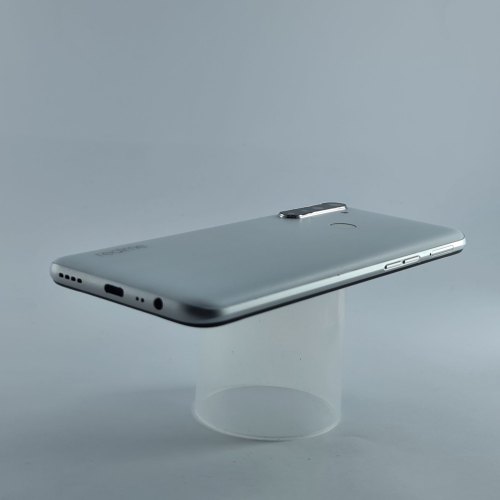 Смартфон realme 6i 3/64Gb White USED **