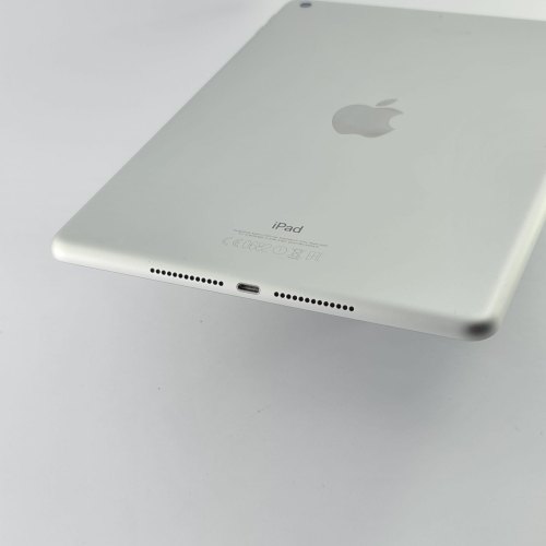 Планшет APPLE iPad - 9,7'' - 32GB WiFi - Silver USED ** (MP2G2)