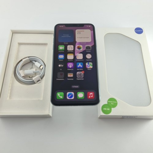 Смартфон Apple iPhone 11 Pro Max 256 GB Midnight Green USED **
