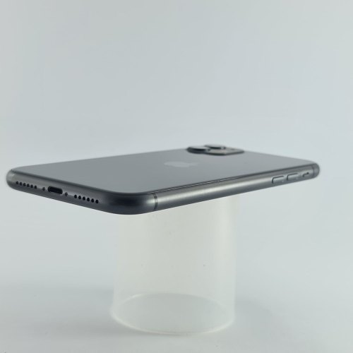 Смартфон Apple iPhone 11 64 GB Black USED **