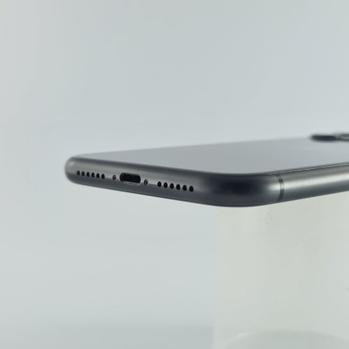 Смартфон Apple iPhone 11 64 GB Black USED **