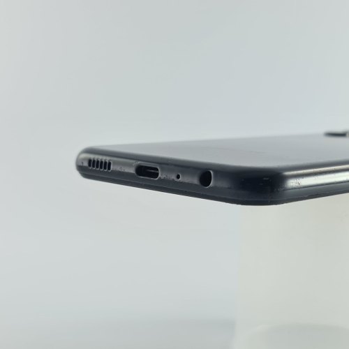 Смартфон Samsung Galaxy A13 64 GB Black USED **