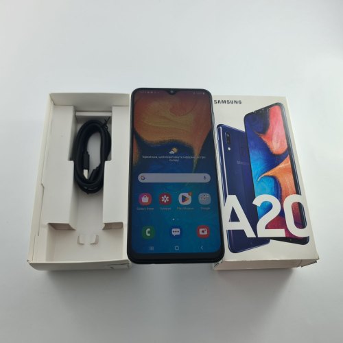 Смартфон Samsung Galaxy A20 32 GB Blue USED **