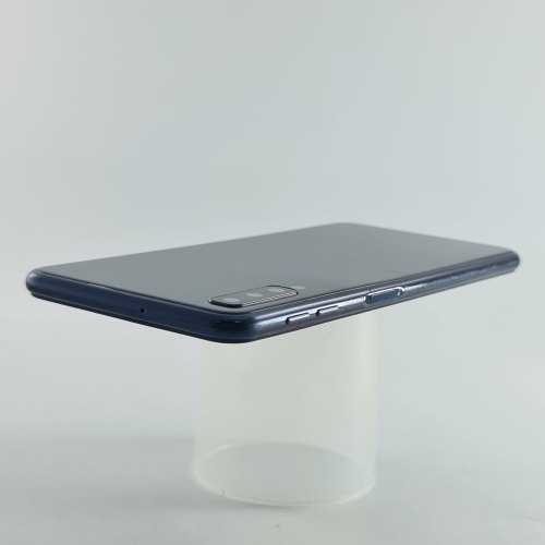 Смартфон Samsung Galaxy A7 2018 64 GB Black USED **