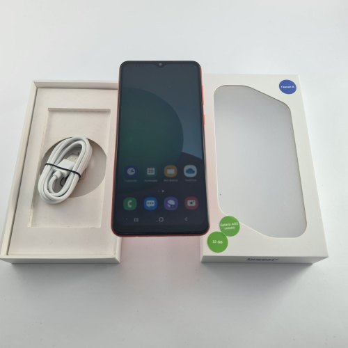Смартфон Samsung Galaxy A02 32 GB Red USED **