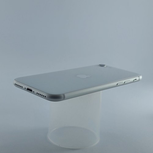Смартфон Apple iPhone SE Gen.2 128 GB White USED **