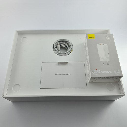 Ноутбук MacBook Pro 13 with Touch Bar Apple M1 (8C CPU/8C GPU), 8 GB, 512 GB, Space Gray USED ** (MYD92)