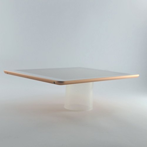 Планшет iPad Wi-Fi 32GB - Gold, Model A1893 USED ** (MRJN2)