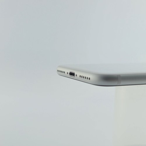 Смартфон iPhone SE 64GB White, Model A2296 USED **