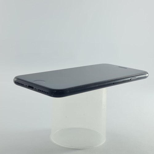 Смартфон Apple iPhone SE Gen.2 128 GB Black USED **