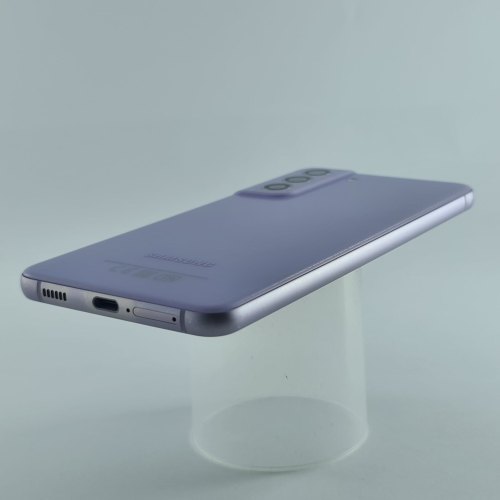 Смартфон Samsung Galaxy S21 FE 5G 128 GB Lavender USED **