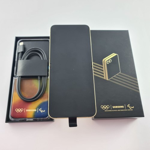 Смартфон Samsung Galaxy Flip 6 (F741B) 512Gb Olympic Yellow (SM-F741BZYBSEK) USED **