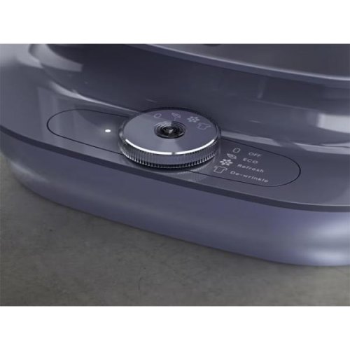 Прасувальна система Electrolux E7US1-4MN, 1800Вт, 2500мл, постійна пара 40гр, вертикальне відпарювання, керамічна підошва, синя
