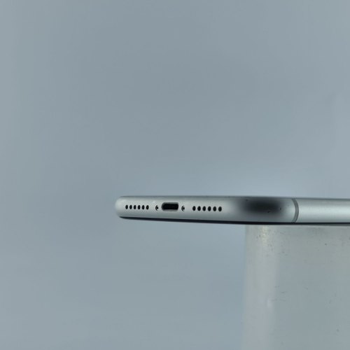 Смартфон Apple iPhone Xr 64 GB White USED **